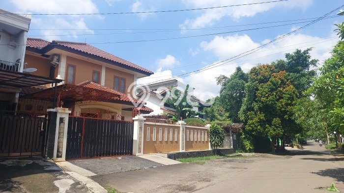 Rumah Terawat di Meruya, Jakarta Barat, LT 330m² Bangunan 288m² DIJUAL CEPAT! Rumah Terawat di Meruya, Jakarta Barat, LT 330m² Bangunan 288m² DIJUAL CEPAT!