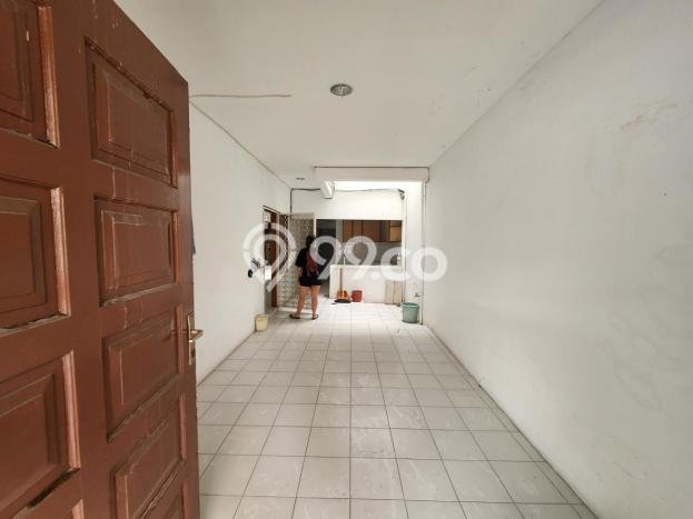 Ready to Use! Luxury House LT 339m2 Desain Elegan di Green garden Ready to Use! Luxury House LT 339m2 Desain Elegan di Green garden