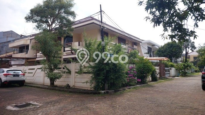 Ready to Use! Luxury House LT 339m2 Desain Elegan di Green garden Ready to Use! Luxury House LT 339m2 Desain Elegan di Green garden