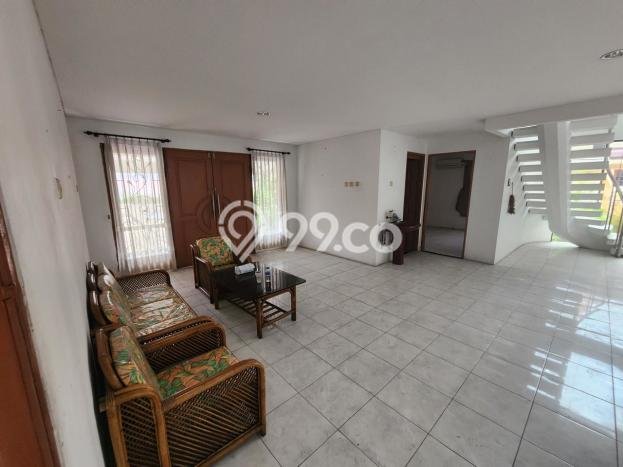 Ready to Use! Luxury House LT 339m2 Desain Elegan di Green garden Ready to Use! Luxury House LT 339m2 Desain Elegan di Green garden