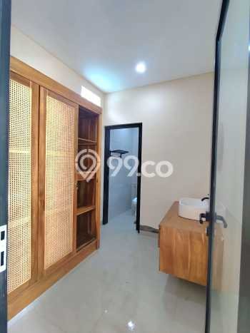 Vila Premium Kawasan , Luas 140m2m², Posisi Premium dengan jalan mudah Vila Premium Kawasan , Luas 140m2m², Posisi Premium dengan jalan mudah