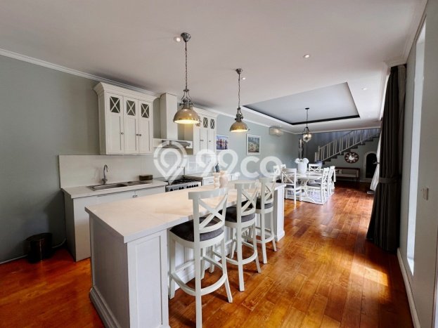 Vila di , Area 260m2m², Cocok untuk hunian Anda Vila di , Area 260m2m², Cocok untuk hunian Anda