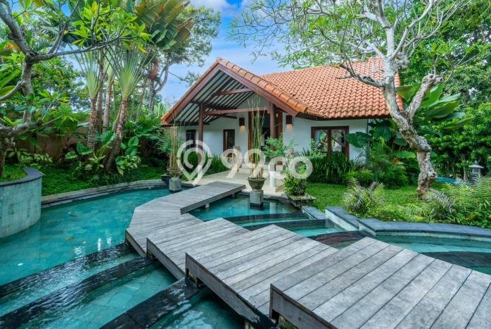 LOKASI TERBAIK! Vila Kawasan , Dimensi 3415m2m², Kawasan Asri dan nyaman LOKASI TERBAIK! Vila Kawasan , Dimensi 3415m2m², Kawasan Asri dan nyaman
