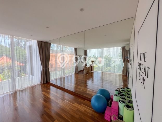 LOKASI STRATEGIS! Vila Kawasan , Luas 802m2m², Dekat pusat umum LOKASI STRATEGIS! Vila Kawasan , Luas 802m2m², Dekat pusat umum