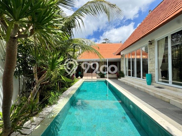 Vila Kawasan , Area 400m2m², Dekat ke Pusat Kota Vila Kawasan , Area 400m2m², Dekat ke Pusat Kota