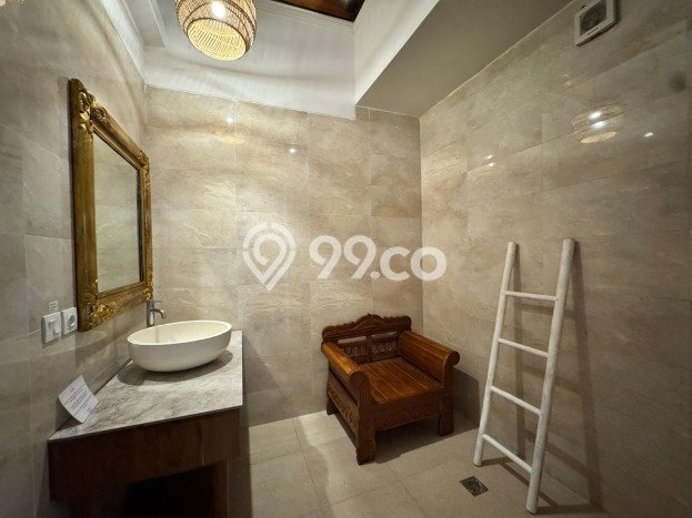 Vila Kawasan , Area 400m2m², Dekat ke Pusat Kota Vila Kawasan , Area 400m2m², Dekat ke Pusat Kota