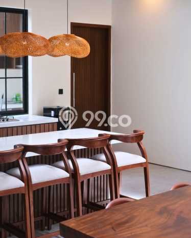 Vila Kawasan , Luas 240m2m², Lokasi Premium Vila Kawasan , Luas 240m2m², Lokasi Premium