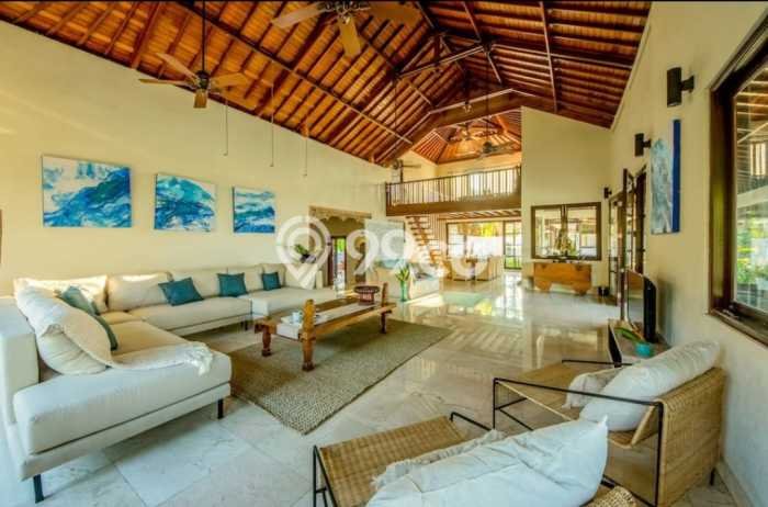 HARGA TERBAIK! Vila Kawasan , Luas 2060m2m², Area Strategis HARGA TERBAIK! Vila Kawasan , Luas 2060m2m², Area Strategis