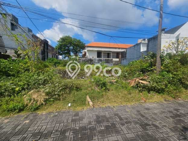 Lahan Strategis di Seminyak Dijual dengan Luas 206m2 Lahan Strategis di Seminyak Dijual dengan Luas 206m2