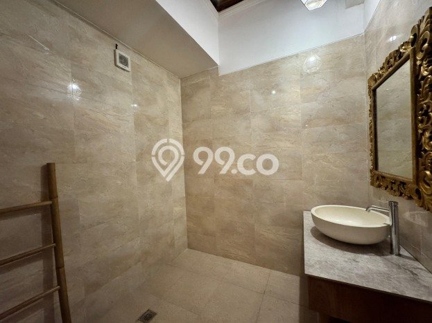 Vila Kawasan , Area 400m2m², Dekat ke Pusat Kota Vila Kawasan , Area 400m2m², Dekat ke Pusat Kota