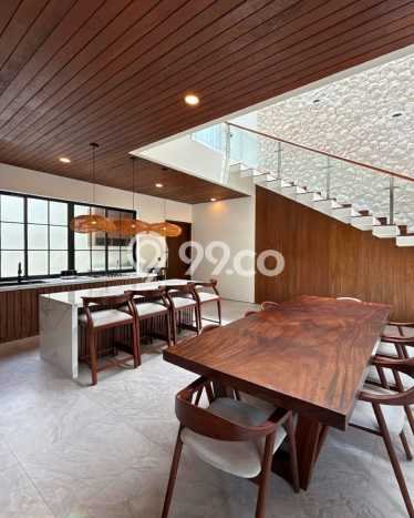 Vila Kawasan , Luas 240m2m², Lokasi Premium Vila Kawasan , Luas 240m2m², Lokasi Premium