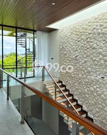 Vila Kawasan , Luas 240m2m², Lokasi Premium Vila Kawasan , Luas 240m2m², Lokasi Premium