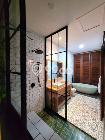 Vila di , Luas 220m2m², Akses Mudah Pusat Kota Vila di , Luas 220m2m², Akses Mudah Pusat Kota
