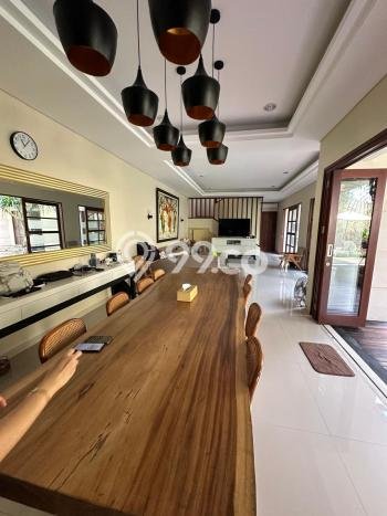 HARGA MENARIK! Vila di , Luas 400m2m², Lokasi Strategis dengan jalan bagus HARGA MENARIK! Vila di , Luas 400m2m², Lokasi Strategis dengan jalan bagus