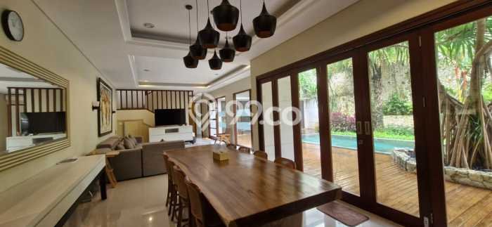 HARGA MENARIK! Vila di , Luas 400m2m², Lokasi Strategis dengan jalan bagus HARGA MENARIK! Vila di , Luas 400m2m², Lokasi Strategis dengan jalan bagus