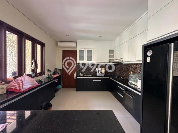 HARGA MENARIK! Vila di , Luas 400m2m², Lokasi Strategis dengan jalan bagus HARGA MENARIK! Vila di , Luas 400m2m², Lokasi Strategis dengan jalan bagus