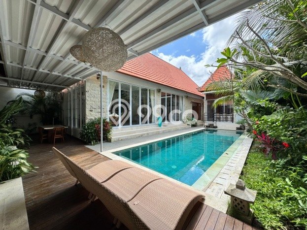 Vila Kawasan , Area 400m2m², Dekat ke Pusat Kota Vila Kawasan , Area 400m2m², Dekat ke Pusat Kota