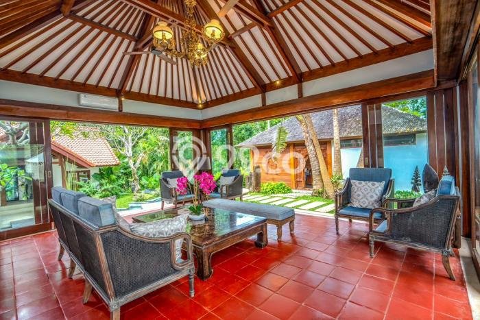 LOKASI TERBAIK! Vila Kawasan , Dimensi 3415m2m², Kawasan Asri dan nyaman LOKASI TERBAIK! Vila Kawasan , Dimensi 3415m2m², Kawasan Asri dan nyaman