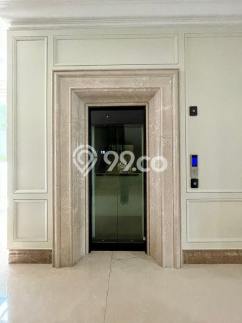 Jual Rumah Luas Megah Dengan View Eksklusif di Sunter, Jakarta Utara Jual Rumah Luas Megah Dengan View Eksklusif di Sunter, Jakarta Utara