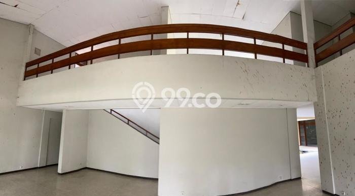 Hunian Eksklusif Siap Huni LT 740m2 di Tebet, Jakarta Selatan Hunian Eksklusif Siap Huni LT 740m2 di Tebet, Jakarta Selatan