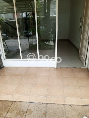Disewakan Segera Rumah Kondisi Bagus di Area Cengkareng, Jakarta Barat Disewakan Segera Rumah Kondisi Bagus di Area Cengkareng, Jakarta Barat