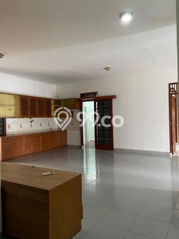 Rumah sewa siap huni 5 Kamar Tidur di Cinere, Jakarta Selatan Rumah sewa siap huni 5 Kamar Tidur di Cinere, Jakarta Selatan