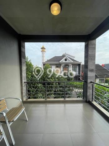 Rumah Elit Modern Tanpa Renovasi di Buah Batu Bandung Rumah Elit Modern Tanpa Renovasi di Buah Batu Bandung