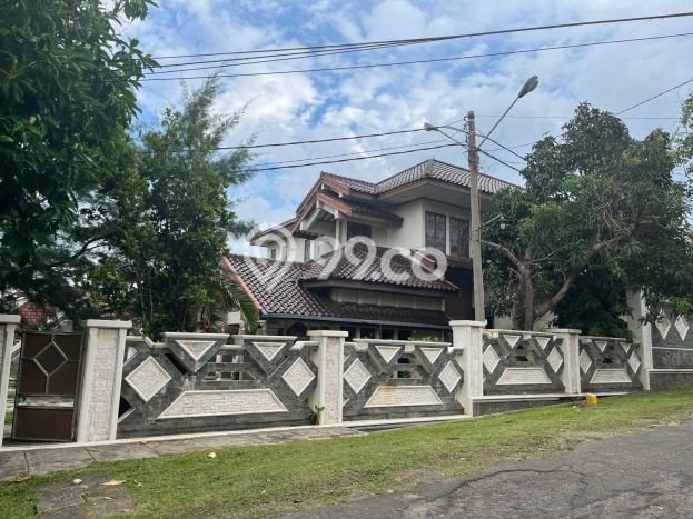 For Sale Rumah Mewah Exclusive di Tanjung Karang Pusat, Bandar Lampung For Sale Rumah Mewah Exclusive di Tanjung Karang Pusat, Bandar Lampung