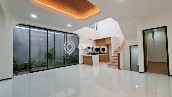 Rumah Terawat di BSD Puspita Loka, Tangerang, LT 240m², Luas Bangunan 320m² Rumah Terawat di BSD Puspita Loka, Tangerang, LT 240m², Luas Bangunan 320m²