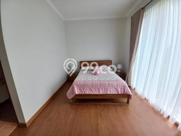 Hunian Elit LB 336m2 Siap Huni Desain Elegan di BSD Eminent, Tangerang Hunian Elit LB 336m2 Siap Huni Desain Elegan di BSD Eminent, Tangerang
