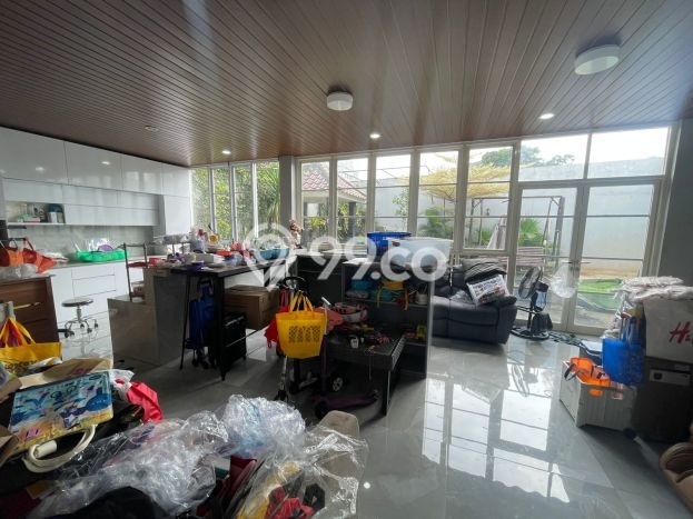 Dijual Rumah Mewah Megah Dengan View Eksklusif di Gading Serpong, Tangerang Dijual Rumah Mewah Megah Dengan View Eksklusif di Gading Serpong, Tangerang