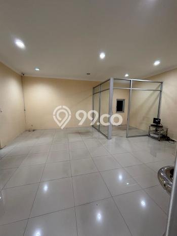 Disewakan Gudang komersial di BSD luas bangunan 576m2 Disewakan Gudang komersial di BSD luas bangunan 576m2