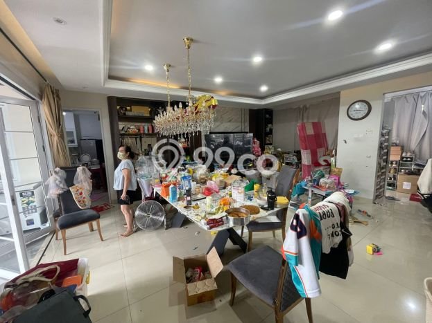 Dijual Rumah Mewah Megah Dengan View Eksklusif di Gading Serpong, Tangerang Dijual Rumah Mewah Megah Dengan View Eksklusif di Gading Serpong, Tangerang