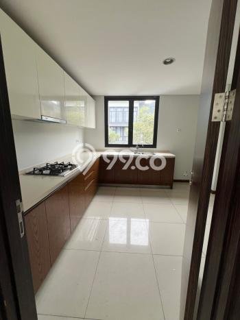 Jarang Ada! Rumah Kontrakan 5 Kamar Bagus Siap Huni BSD Jarang Ada! Rumah Kontrakan 5 Kamar Bagus Siap Huni BSD