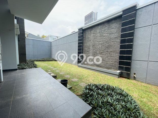 Rumah sewa siap huni 4 Kamar Tidur di BSD City, Tangerang Rumah sewa siap huni 4 Kamar Tidur di BSD City, Tangerang
