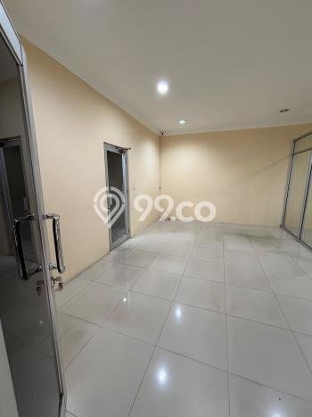 Disewakan Gudang komersial di BSD luas bangunan 576m2 Disewakan Gudang komersial di BSD luas bangunan 576m2