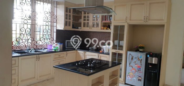 Rumah Modern Tropis Siap Huni Kawasan Telaga Golf BSD Rumah Modern Tropis Siap Huni Kawasan Telaga Golf BSD