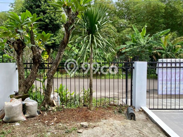 Rumah Cantik Hadap Taman Kawasan Kencana Loka BSD City Rumah Cantik Hadap Taman Kawasan Kencana Loka BSD City