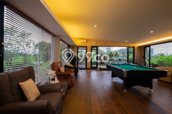 Disewakan Rumah Nyaman LT 600m2 / LB 1150m2 di Alam Sutera, Tangerang Disewakan Rumah Nyaman LT 600m2 / LB 1150m2 di Alam Sutera, Tangerang