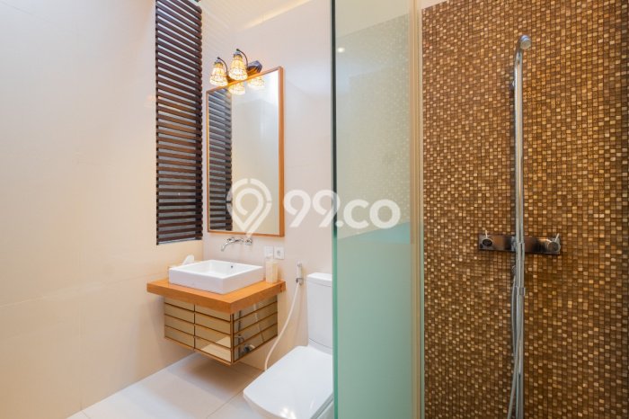 Disewakan Rumah Nyaman LT 600m2 / LB 1150m2 di Alam Sutera, Tangerang Disewakan Rumah Nyaman LT 600m2 / LB 1150m2 di Alam Sutera, Tangerang