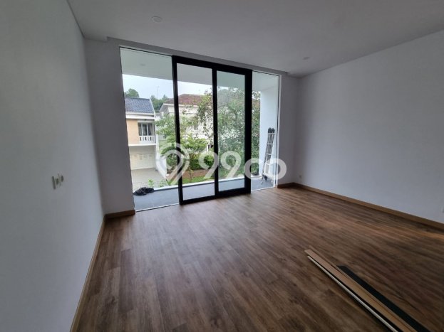 Dijual Cepat Rumah 3 KT 4 KM di Kawasan Komersial BSD Vermont, Tangerang Dijual Cepat Rumah 3 KT 4 KM di Kawasan Komersial BSD Vermont, Tangerang