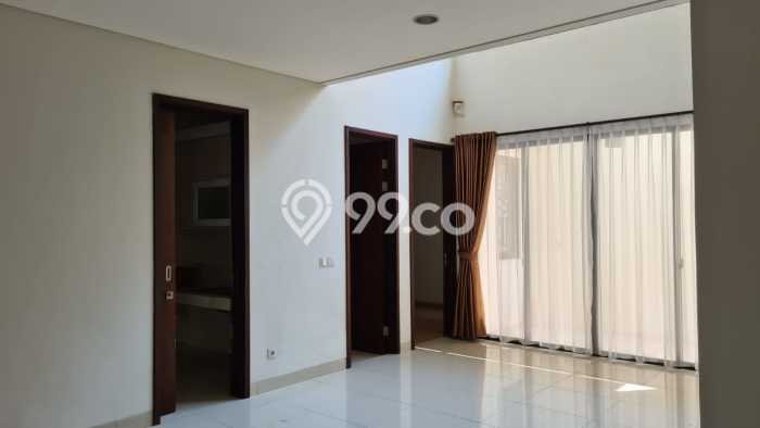 Jual Rumah Luas Elegan Dengan View Eksklusif di BSD Eminent, Tangerang Jual Rumah Luas Elegan Dengan View Eksklusif di BSD Eminent, Tangerang