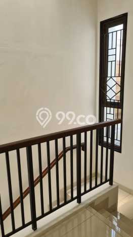 Jual Rumah Luas Elegan Dengan View Eksklusif di BSD Eminent, Tangerang Jual Rumah Luas Elegan Dengan View Eksklusif di BSD Eminent, Tangerang
