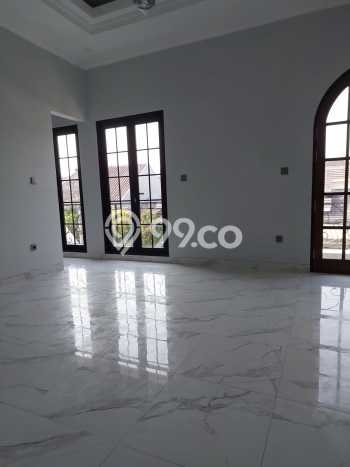 Dijual Rumah Mewah Megah Dengan View Eksklusif di BSD Nusaloka, Tangerang Dijual Rumah Mewah Megah Dengan View Eksklusif di BSD Nusaloka, Tangerang