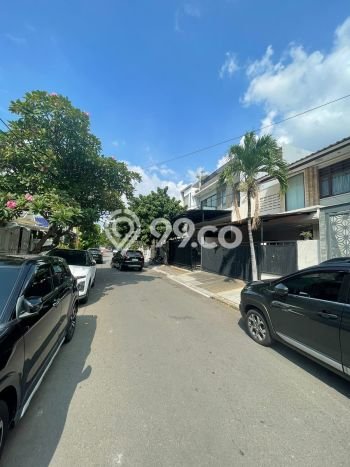 DIJUAL CEPAT! Rumah Asri area Puri Indah, Jakarta Barat, Luas 160m² Bangunan 200m² BISA KPR! DIJUAL CEPAT! Rumah Asri area Puri Indah, Jakarta Barat, Luas 160m² Bangunan 200m² BISA KPR!