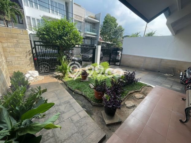 DIJUAL CEPAT! Rumah Asri area Puri Indah, Jakarta Barat, Luas 160m² Bangunan 200m² BISA KPR! DIJUAL CEPAT! Rumah Asri area Puri Indah, Jakarta Barat, Luas 160m² Bangunan 200m² BISA KPR!