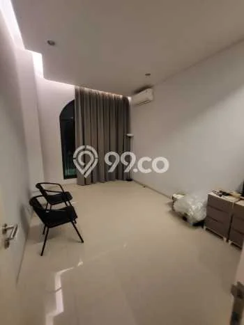 SPECIAL LISTING! Rumah area BSD Victoria Park Lane, 3 KM, Dekat Fasilitas, Luas 240m² LB 230m² SPECIAL LISTING! Rumah area BSD Victoria Park Lane, 3 KM, Dekat Fasilitas, Luas 240m² LB 230m²