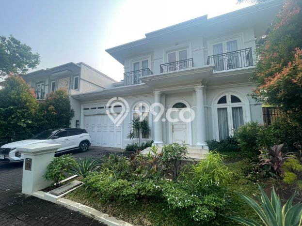 KESEMPATAN TERBAIK! Rumah di BSD, 5 KT, Siap Huni, Luas 443m² LB 350m² KESEMPATAN TERBAIK! Rumah di BSD, 5 KT, Siap Huni, Luas 443m² LB 350m²