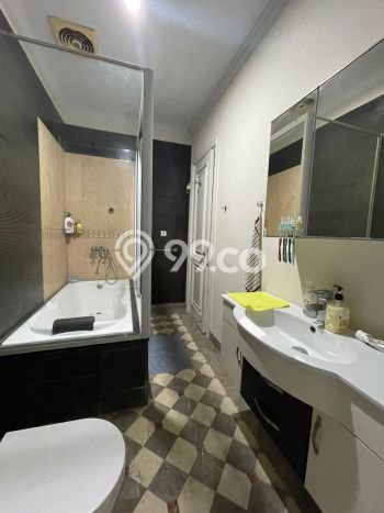 KESEMPATAN TERBAIK! Rumah di BSD, 5 KT, Siap Huni, Luas 443m² LB 350m² KESEMPATAN TERBAIK! Rumah di BSD, 5 KT, Siap Huni, Luas 443m² LB 350m²