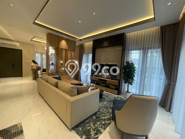 Dijual Rumah Mewah Elegan Dengan View Eksklusif di Gading Serpong, Tangerang Dijual Rumah Mewah Elegan Dengan View Eksklusif di Gading Serpong, Tangerang